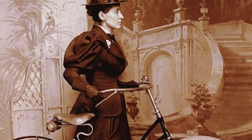 Bisikletiyle dünya turu yapan ilk kadın: Annie Londonderry