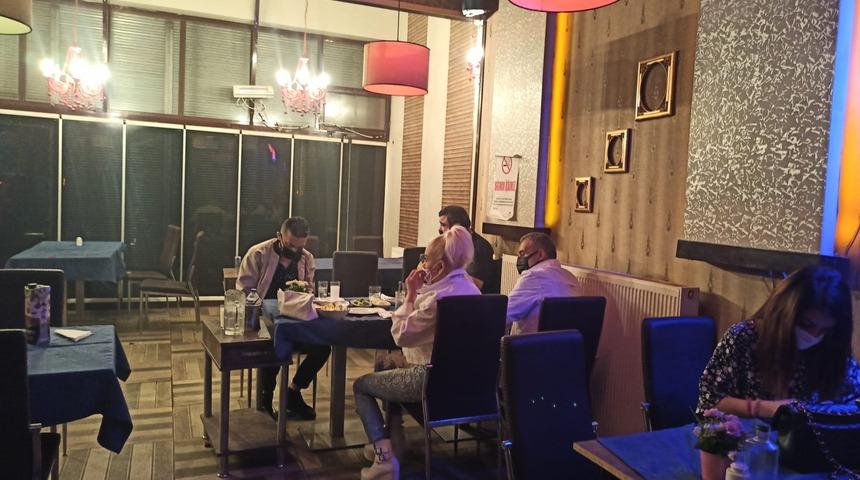 Ankara'da pavyona gece baskını! Konsomatris ve müşteriler bu halde yakalandı