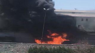 Bayrampaşa'daki halde korkutan yangın