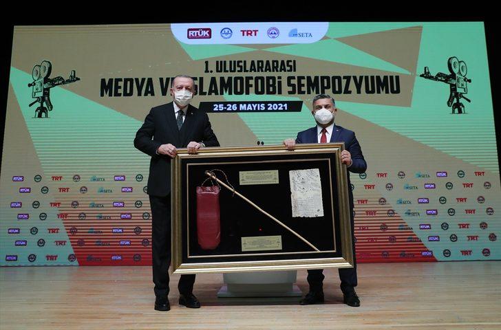 Kültür ve Turizm Bakanı Ersoy, I. Uluslararası Medya ve İslamofobi Sempozyumu'nda konuştu: G5