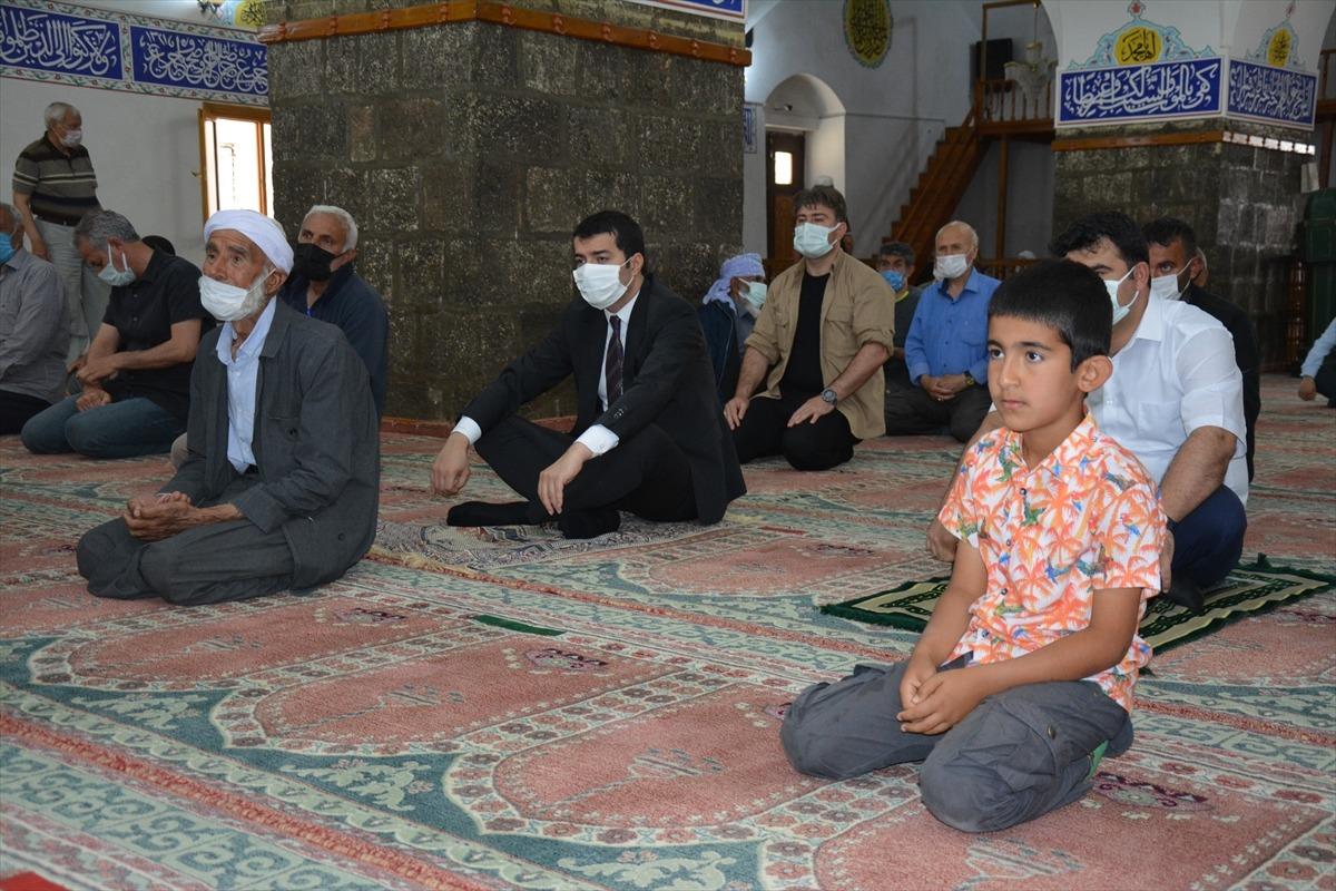 Bursa'da hayatını kaybeden Siverek Kaymakamı Ongu i&ccedil;in gıyabi cenaze namazı