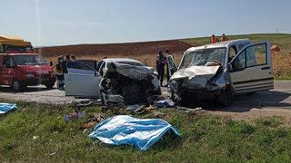Tokat’ta iki araç kafa kafaya çarpıştı: 4 ölü, 7 yaralı