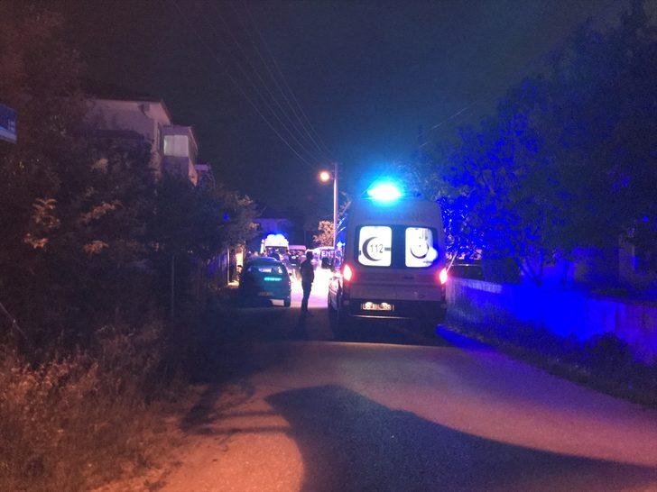 Sakarya'da akrabalar arasında çıkan bıçaklı baltalı kavgada 3 kişi yaralandı G1