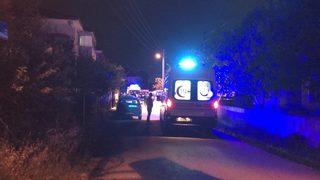 Sakarya'da akrabalar arasında çıkan bıçaklı baltalı kavgada 3 kişi yaralandı