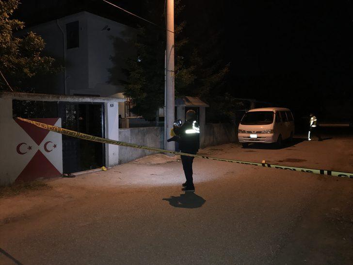 Sakarya'da akrabalar arasında çıkan bıçaklı baltalı kavgada 3 kişi yaralandı G3