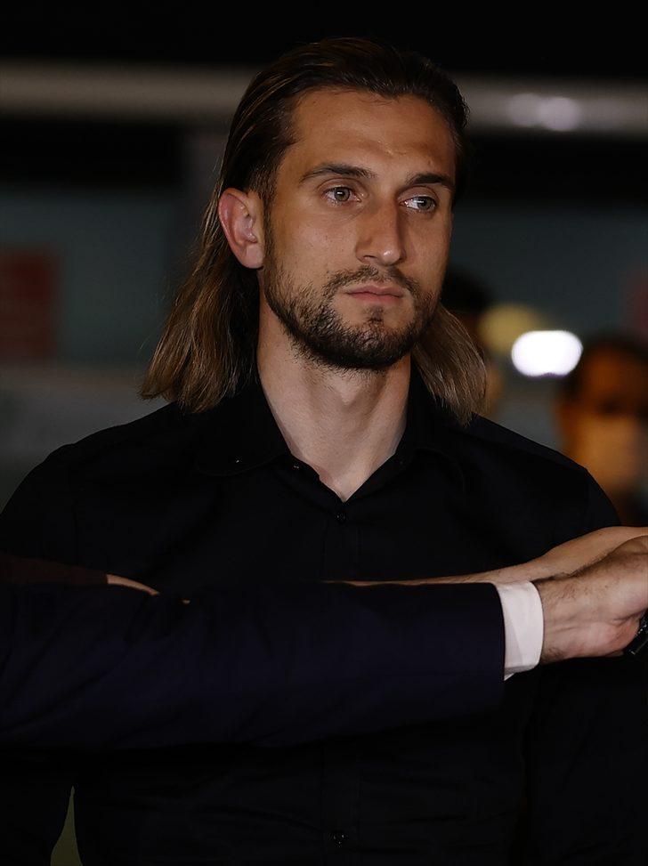 Fransa'da şampiyonluğa ulaşan Türk futbolcular, milli takım kampı için Antalya'ya geldi G2