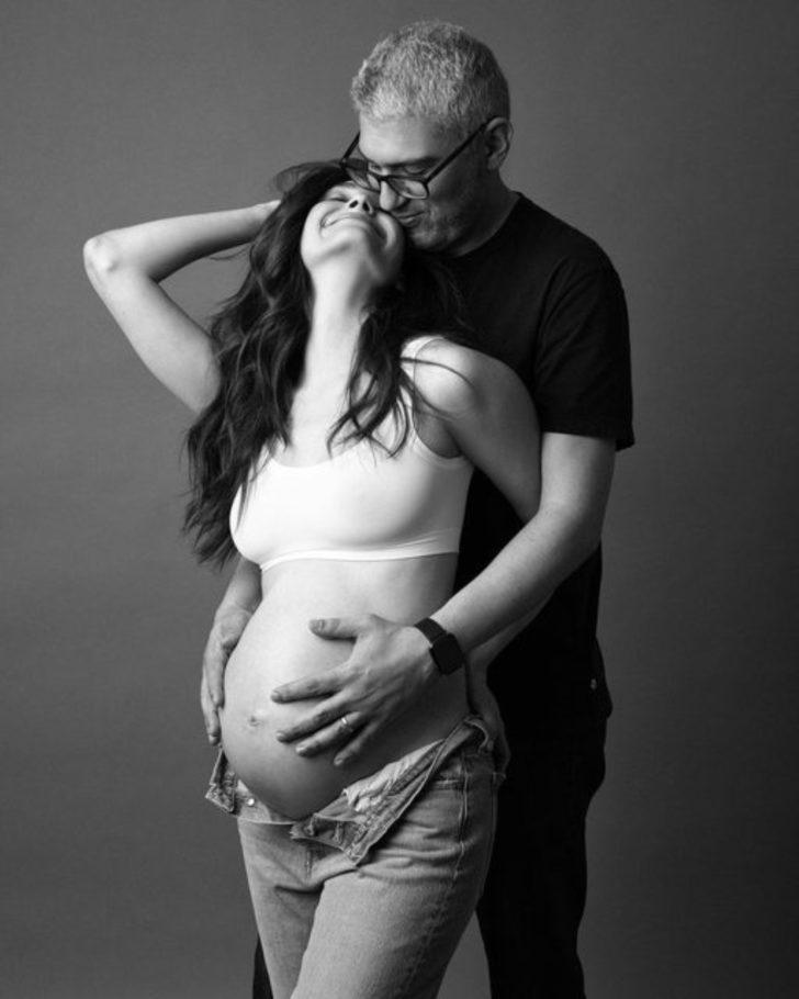  Shameless dizisinin yıldız ismi Emmy Rossum anne oldu! G2