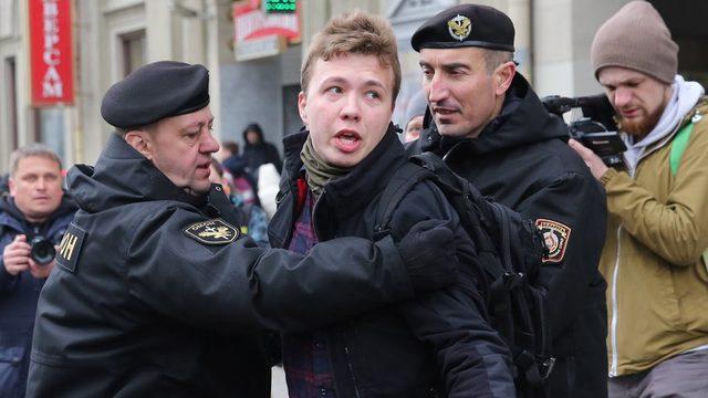 Roman Protasevich, 2017'deki bir protesto gösterisinde