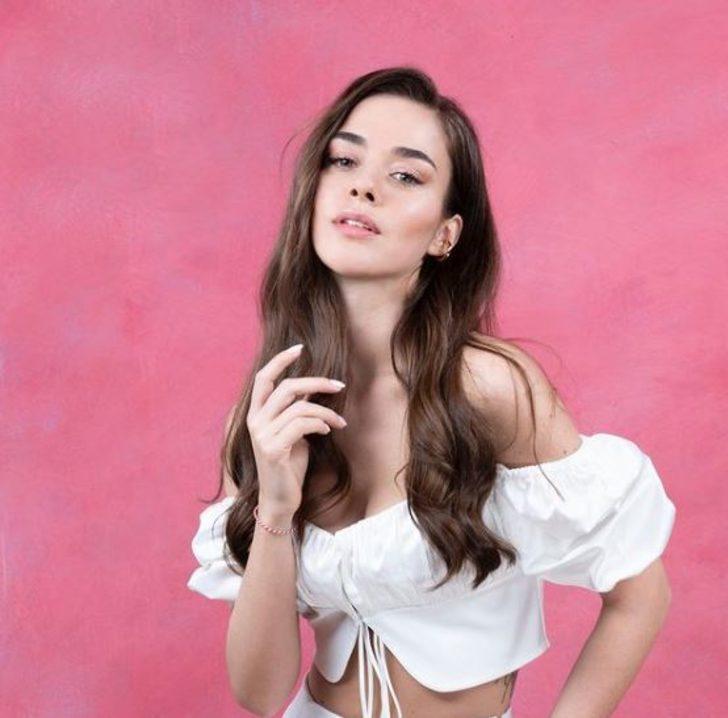 Bensu Soral ve Kubilay Aka'nın rol aldığı 'Cam Tavanlar'ın afişi yayınlandı! G5