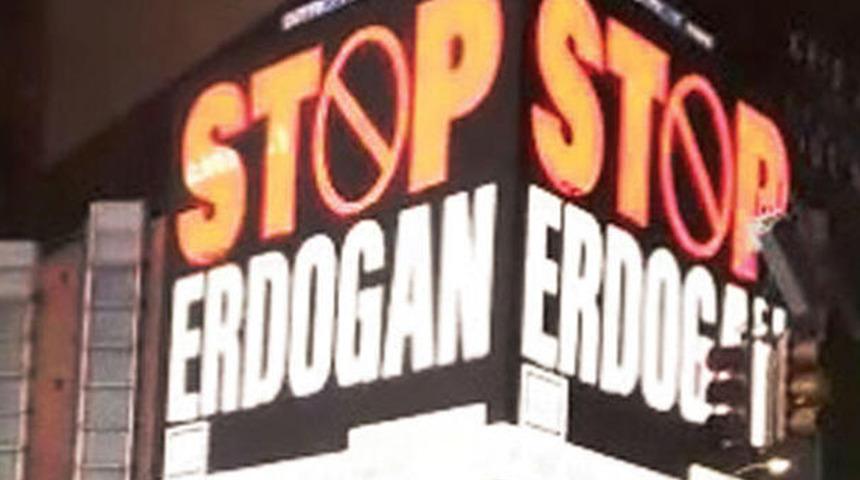 Cumhurbaşkanı Erdoğan'a hakaret içeren ABD'deki ilanlara ilişkin 2 FETÖ şüphelisine fezleke