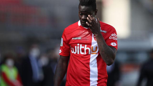 ''Balotelli'ye teklifte bulunduk, bekliyoruz!''