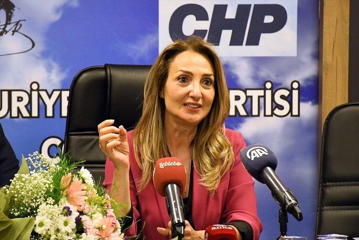 CHP Kadın Kolları Genel Başkanı Nazlıaka, Çorum'da partilileriyle bir araya geldi G1