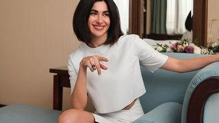 Tatile çıkan Nesrin Cavadzade'den bikinili tekne pozu!