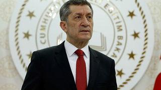 Son Dakika: Bakan Selçuk'tan koronavirüs aşısı açıklaması