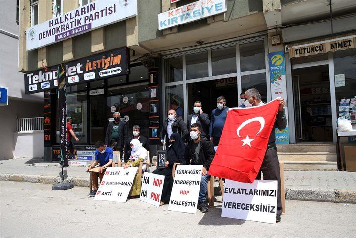 GRAFİKLİ - Diyarbakır annelerinin eylemi bölgeye yayılıyor G1