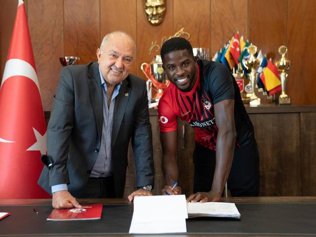 Gaziantep FK, Djilobodji ile 3 yıllık sözleşme uzattı