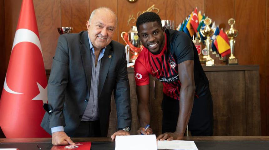 Gaziantep FK, Djilobodji ile 3 yıllık sözleşme uzattı