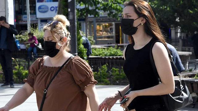 Doç. Dr. Nejat Altıntaş'tan koronavirüs uyarısı: Ağustos ayına kadar dikkat etmeliyiz