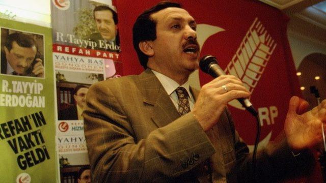 Erdoğan, 1994'te İstanbul Büyükşehir Belediye Başkanı oldu