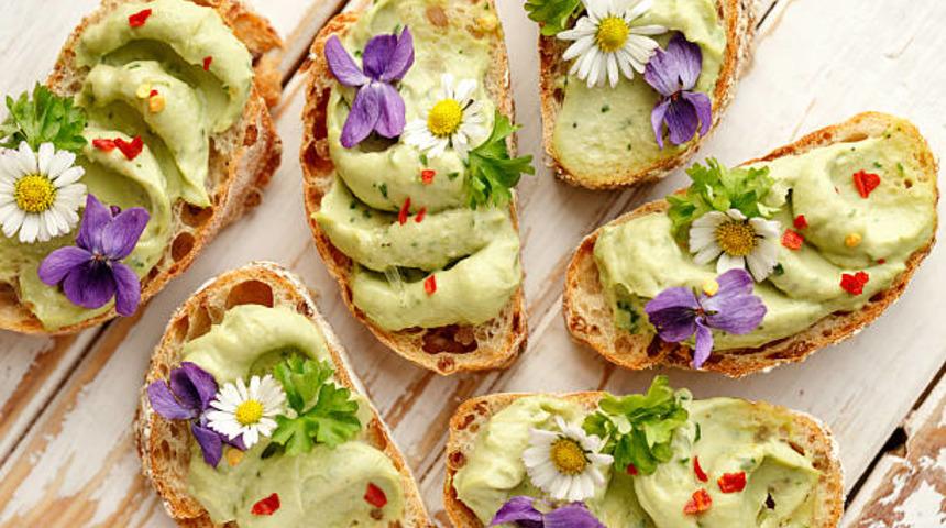 Mutfağınızda yenilebilir çiçeklere yer açın
