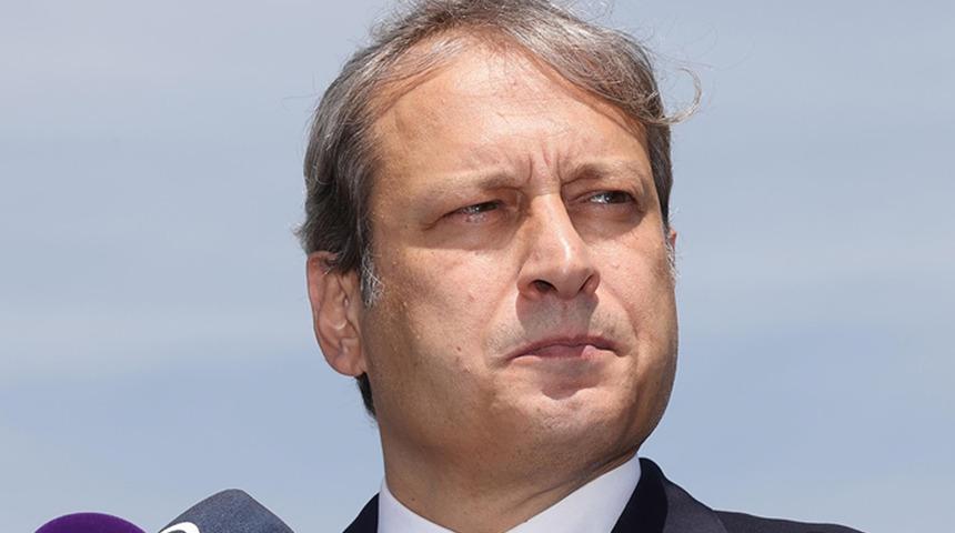  Burak Elmas birleşme taleplerine sıcak bakmıyor