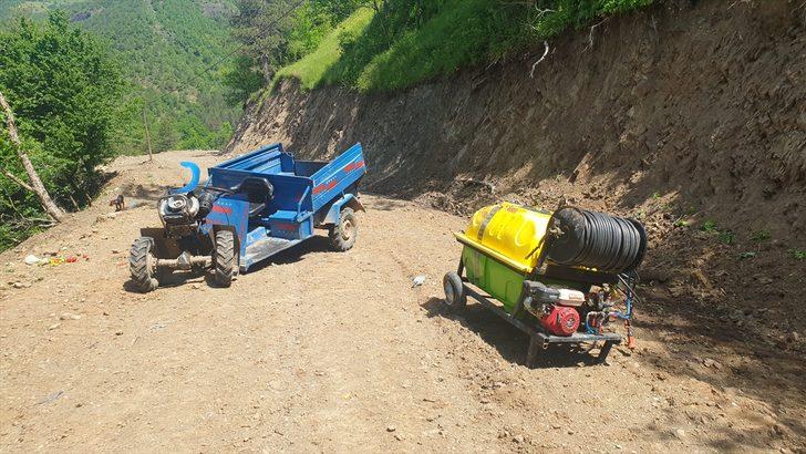 Düzce'de tarım aracı şarampole devrildi: 4 yaralı G3