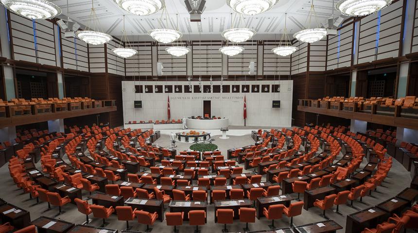 Son Dakika: HDP'li milletvekillerine ilişkin dokunulmazlık dosyaları TBMM'de