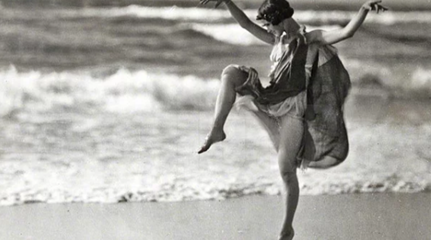 Modern dansın yaratıcı olarak tarihe geçti! Hem dansın hem de toplumun tabularını yıkan kadın: Isadora Duncan 