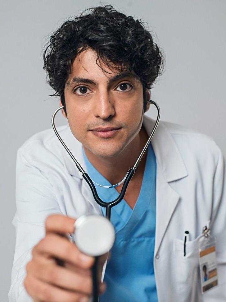 Nazlı ve Ali Vefa evlendi! Mucize Doktor'un finaline damga vurdu! İşte Taner Ölmez ve Sinem Ünsal paylaşımı G2