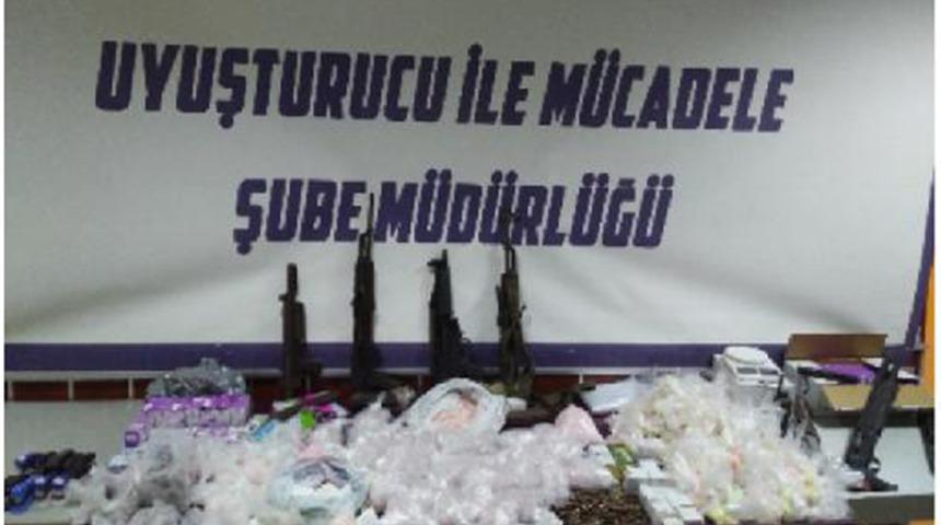 85 kişilik uyuşturucu çetesine dava! Not defteri delil oldu