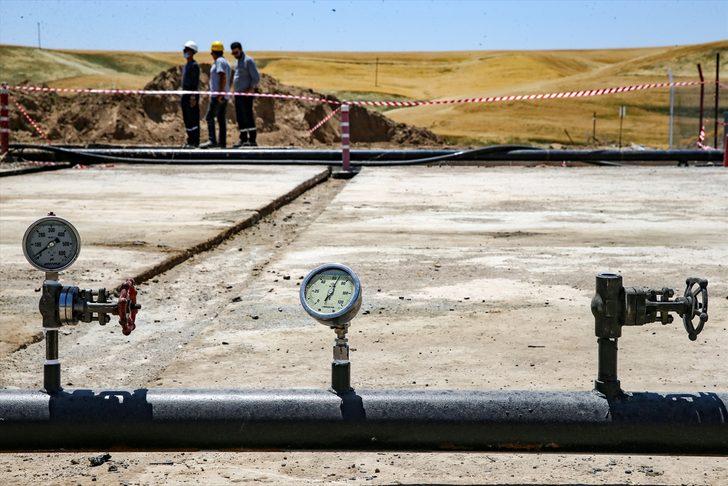 Diyarbakır'da petrol keşfedilen Akoba-1 kuyusunda üretim hareketliliği yaşanıyor G1