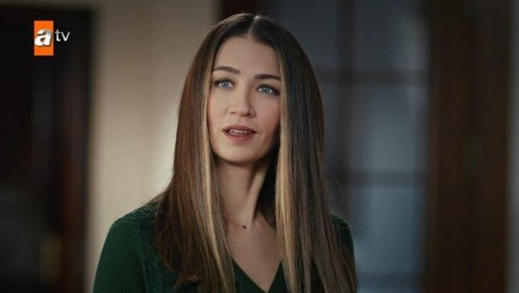 EDHO'nun 'Ömür Façalı'sı Ceren Benderlioğlu'nun eski eşini görenler şaşırıyor! İşte ekranlardan aşina olduğumuz o isim... G1