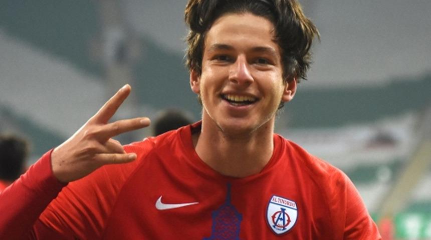 Enis Destan, Altınordu'dan ayrıldığını açıkladı