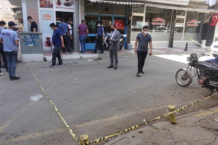 Manisa'da esnafa silahlı saldırıda bulunan zanlılardan biri tutuklandı G2