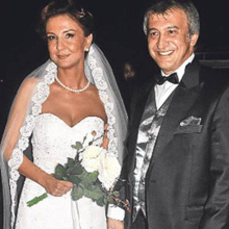 &Uuml;nl&uuml; Oyuncu Evlendi