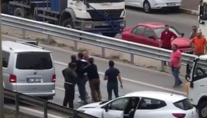 Pendik'te dehşet dakikaları: Yol kesip sopalarla darp ettiler