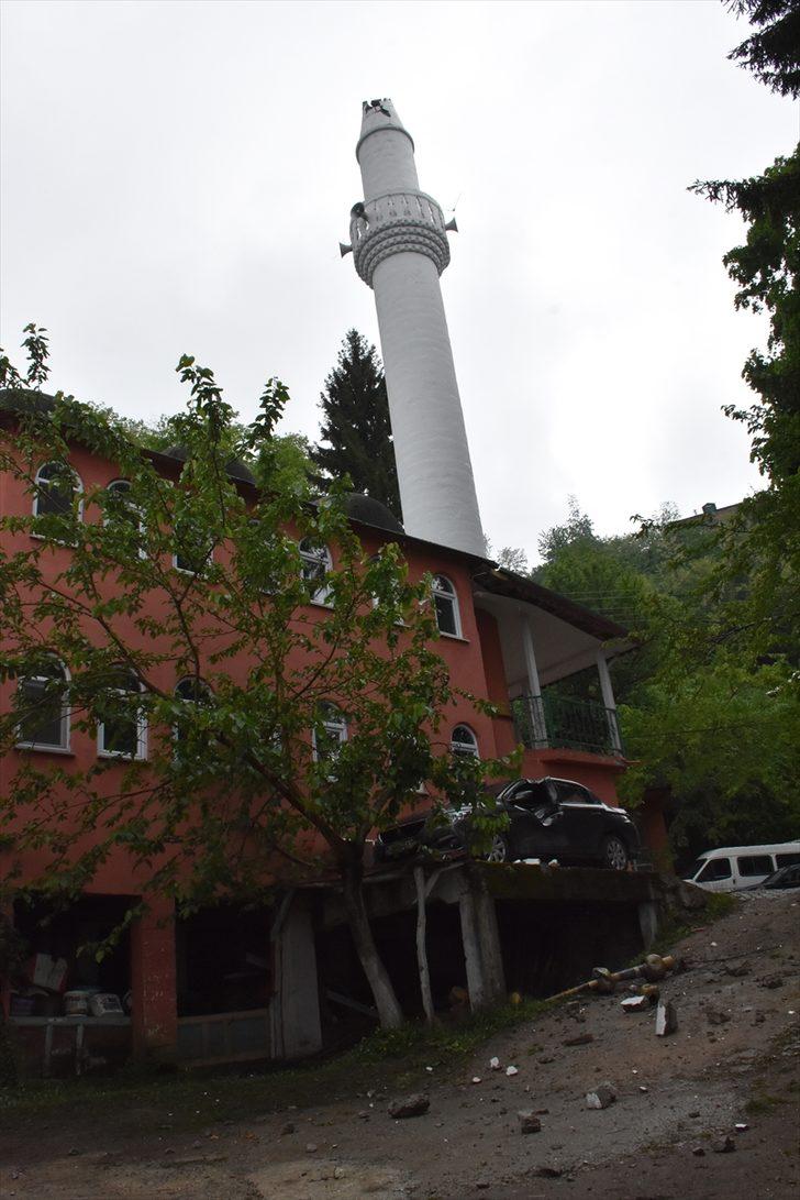 Ordu'da yıldırım isabet eden minare hasar gördü G2