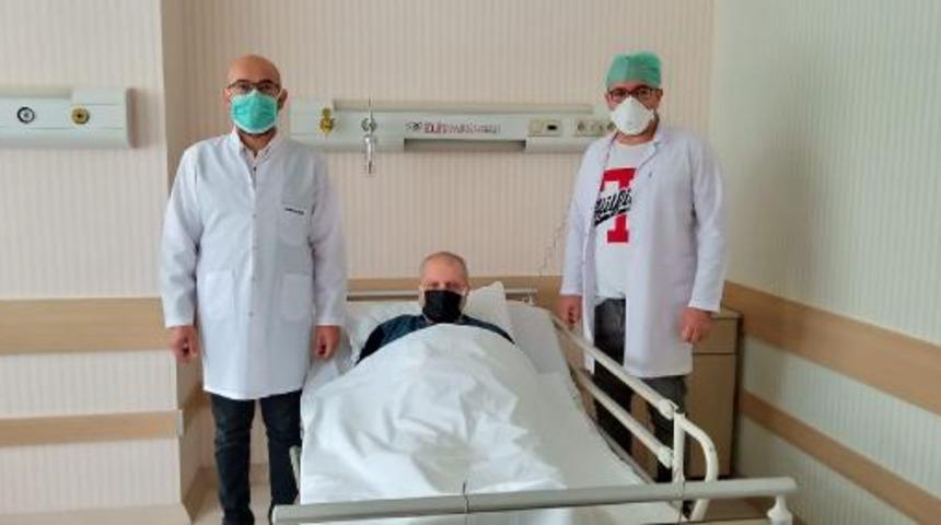 Şaşkına çeviren olay! Safra kesesinden çıkan 5 bin taşı, 3 sağlık personeli 1 saatte saydı