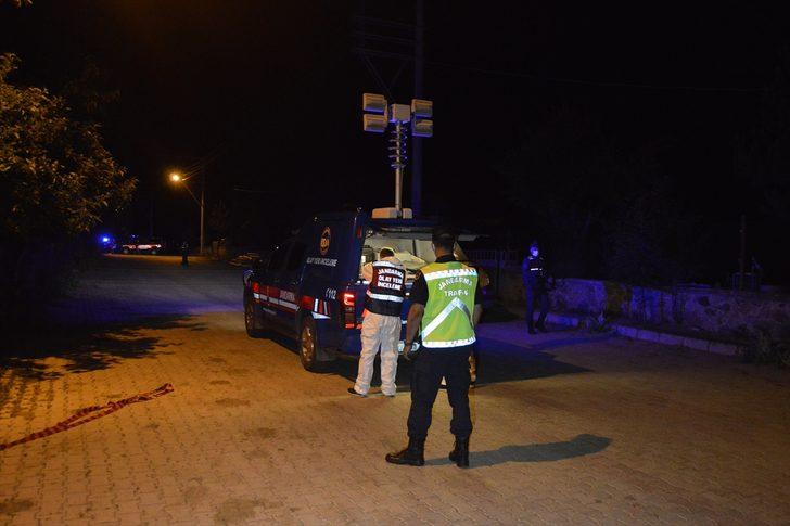 Afyonkarahisar'da iki aile arasında çıkan silahlı kavgada 6 kişi yaralandı G4