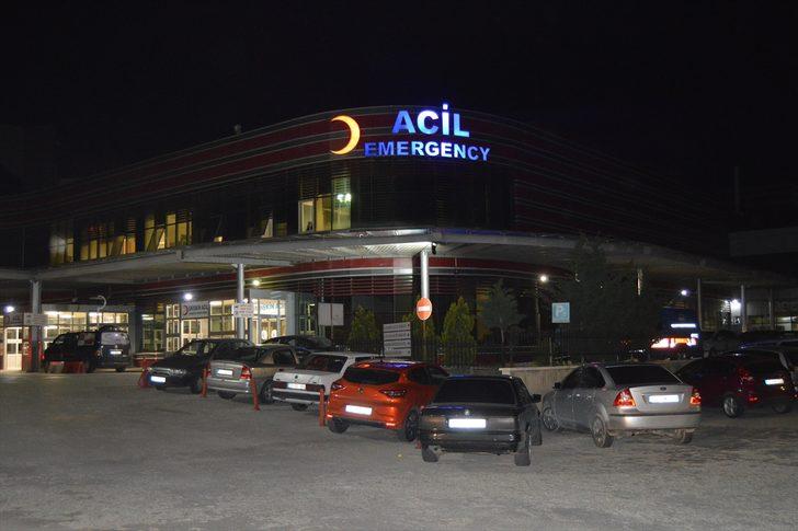 Afyonkarahisar'da iki aile arasında çıkan silahlı kavgada 6 kişi yaralandı G5