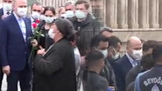 Bakan Soylu, Taksim Camii'ni ziyaret etti 