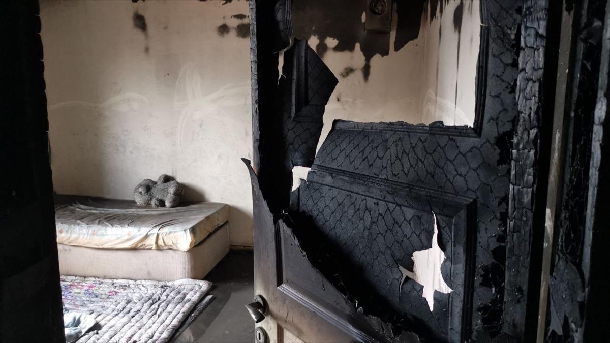 Kocaeli'de evde &ccedil;ıkan yangında bir kişi dumandan etkilendi