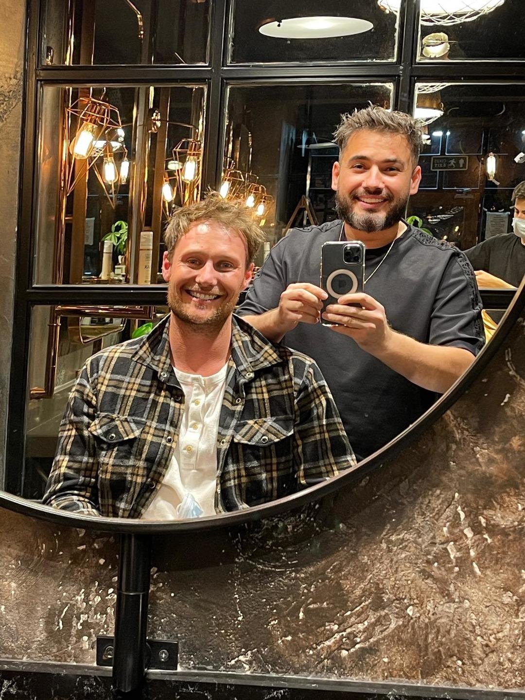 Vikings yıldızı Jordan Patrick Smith'ten radikal karar! &Uuml;nl&uuml;lerin Kuaf&ouml;r&uuml; Kadir Alkan'a yaptırdı