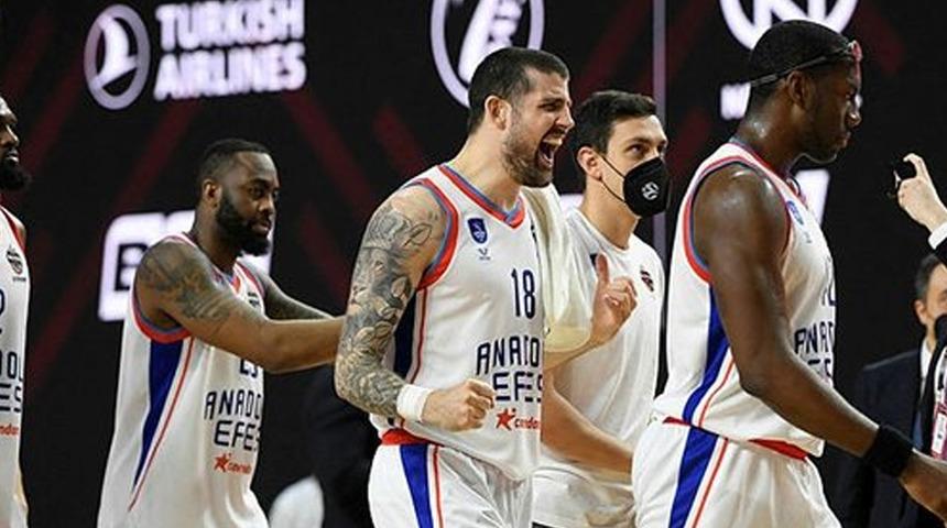 Anadolu Efes, T&uuml;rkiye'ye 10. kupayı getirdi!
