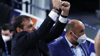 İlk kez bir Türk başantrenör EuroLeague şampiyonu oldu; Ergin Ataman