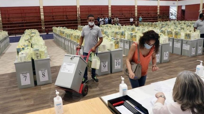 Kıbrıs se&ccedil;imlerinde aşırı sağcı ELAM partisi oylarını ikiye katladı