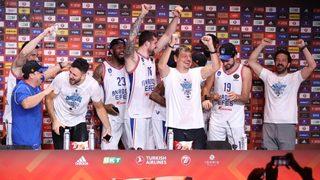 Hidayet Türkoğlu: Anadolu Efes'i ne kadar tebrik etsek azdır