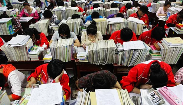 Dünyanın en zor sınavlarından biri! Yapıldığı gün hayatının adeta durduğu Çin üniversite sınavı: Gaokao
