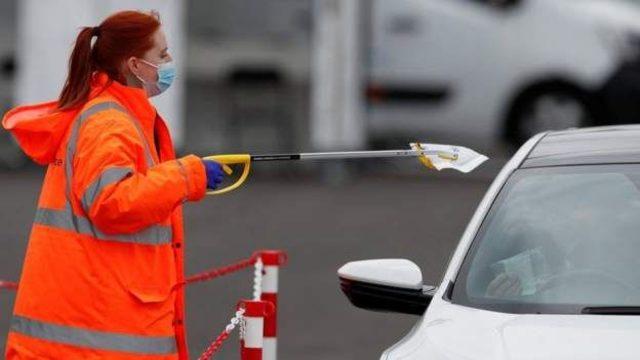 Aşılama büyük bir hızla devam ederken test ve temas takibi ile yeni varyantın izi sürülüyor