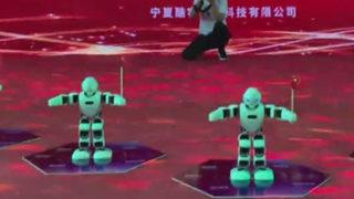 Robotların dansı büyük beğeni topladı!